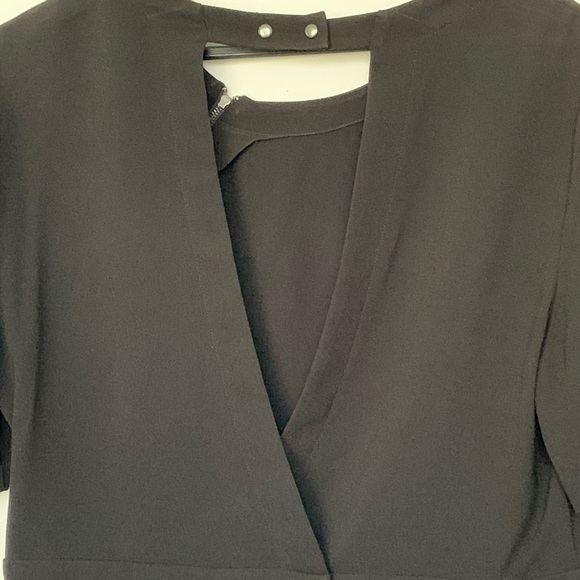 BCBG MaxAzria Cadie open back peplum Blouse - Picture 5 of 11